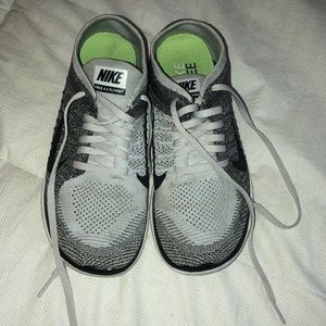 Nike Free! Men’s 8, Women’s 9.5 / black and white